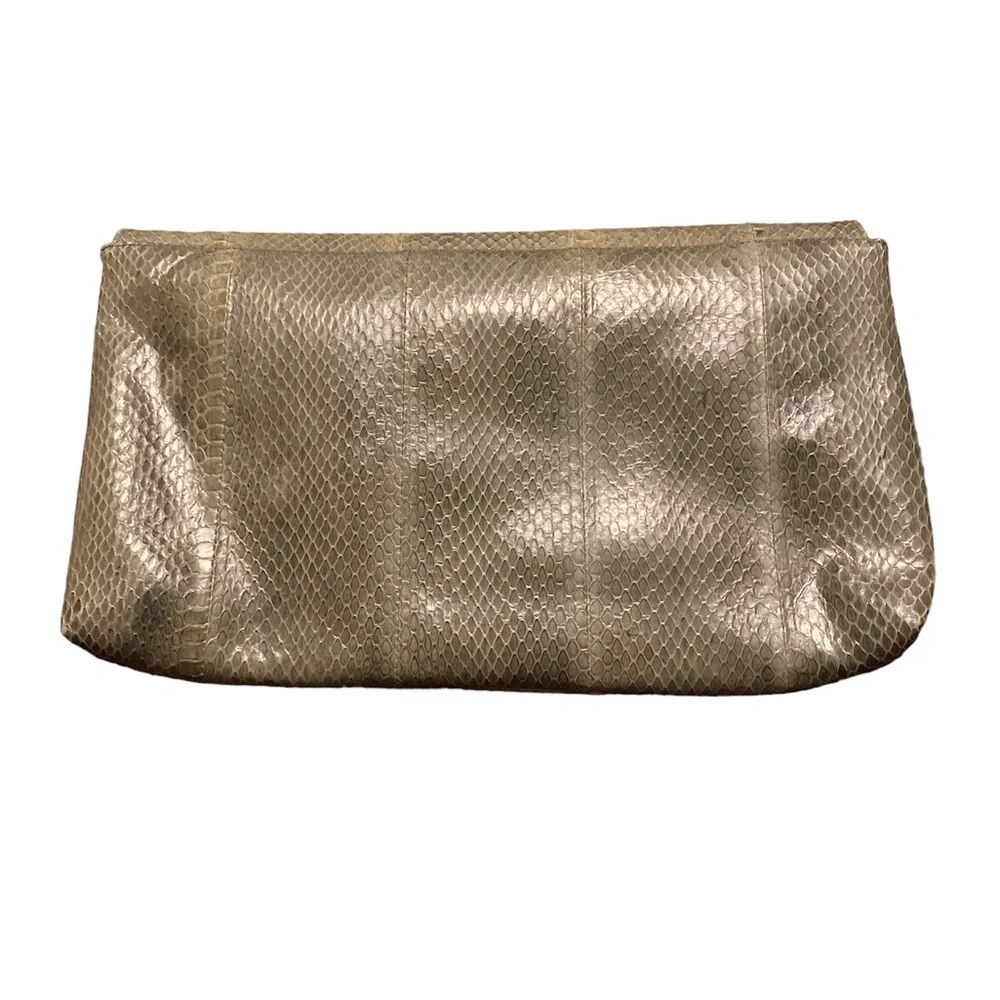 Vintage Magnum snakeskin clutch. Never worn. - Picture 2 of 4